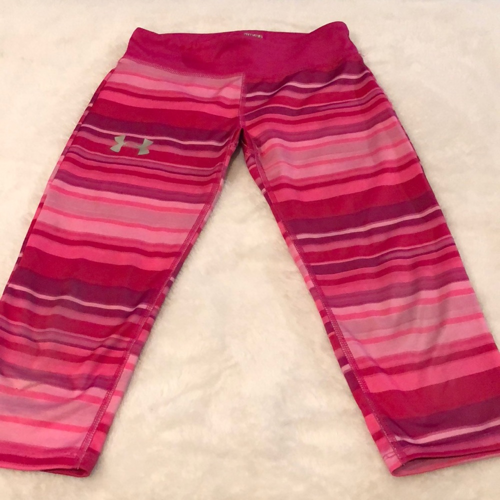 Girl small Capri under armor pants